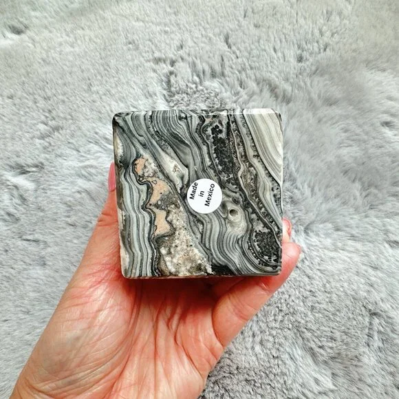 New Beautiful Onyx Candle Holder - Picture 5 of 7